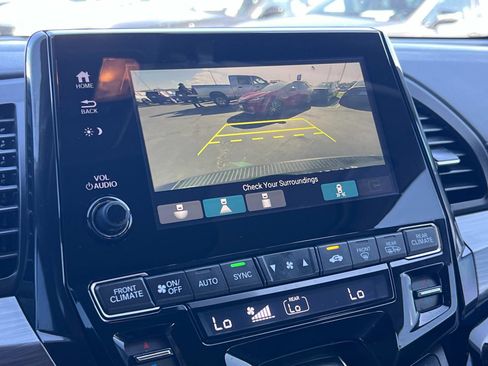 Used 2022 Honda Odyssey Elite image 15