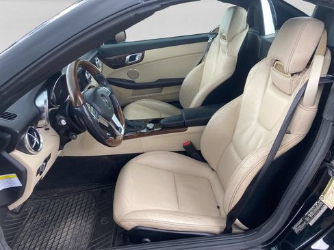 Used 2013 Mercedes-Benz SLK 350 image 16