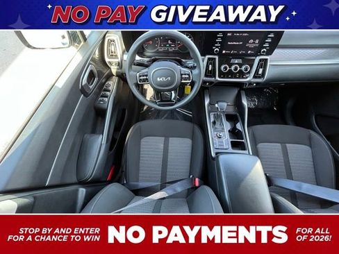 Used 2023 Kia Sorento LX image 21