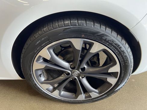 Used 2019 Buick Cascada Premium image 39