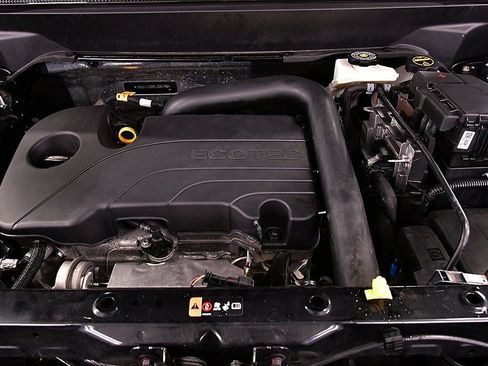 Used 2024 Chevrolet Equinox LT image 32