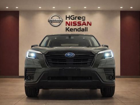 Used 2023 Subaru Forester AWD/4WD image 5