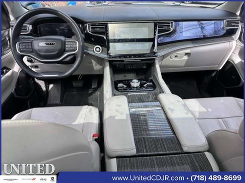 Used 2022 Jeep Wagoneer Series III w/ Premium Group I image 20