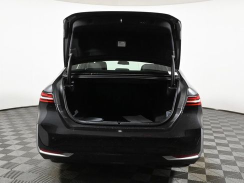 Used 2026 BMW 530i xDrive w/ Premium Package image 37