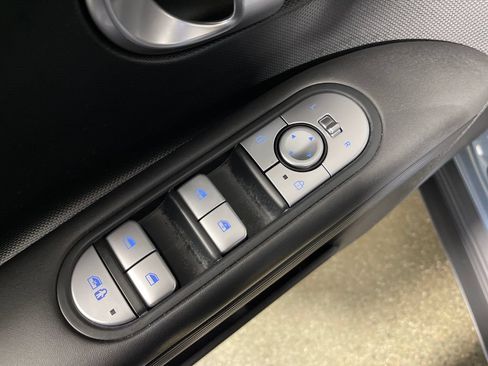 Certified 2024 Hyundai Ioniq 5 SEL RWD image 18
