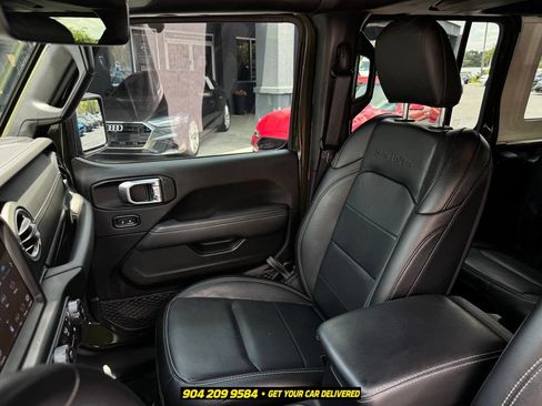 Used 2021 Jeep Wrangler Unlimited Sahara AWD/4WD image 23