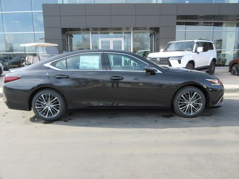 New 2025 Lexus ES 350 350 image 11