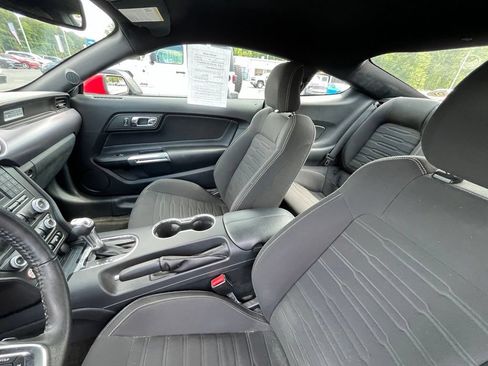 Used 2015 Ford Mustang Coupe RWD image 11