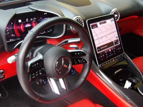 Used 2022 Mercedes-Benz SL 63 AMG 4MATIC image 27