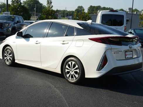 Used 2020 Toyota Prius Prime XLE FWD image 5