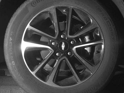 Used 2025 Chevrolet TrailBlazer LT FWD image 16