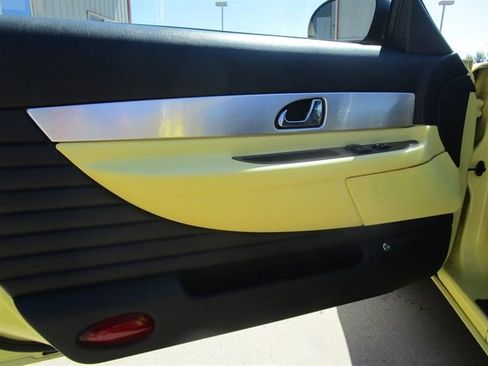 Used 2002 Ford Thunderbird RWD image 10