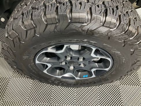 Used 2022 Jeep Wrangler Unlimited Rubicon 4xe w/ Safety Group image 7