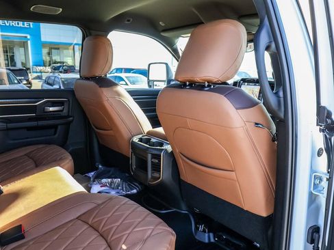New 2025 RAM 2500 Big Horn AWD/4WD image 58