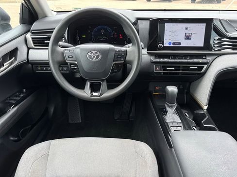 Used 2025 Toyota Camry LE FWD image 9