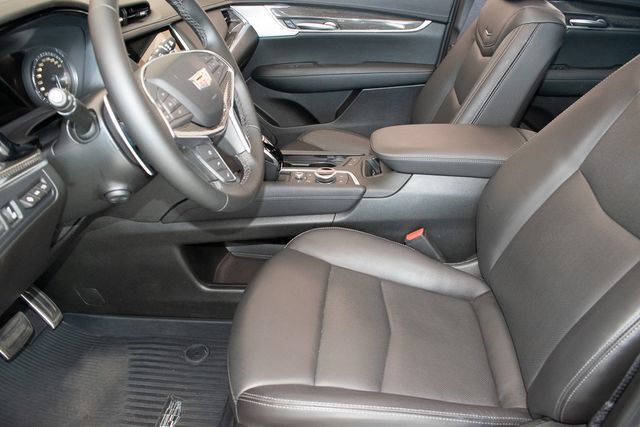 Used 2025 Cadillac XT5 Sportv w/ Technology Package AWD/4WD image 20