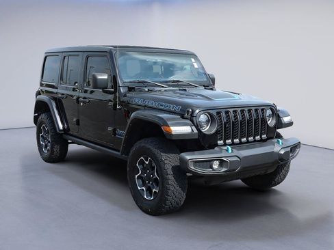 Used 2023 Jeep Wrangler Unlimited Rubicon 4xe w/ Cold Weather Group AWD/4WD image 10