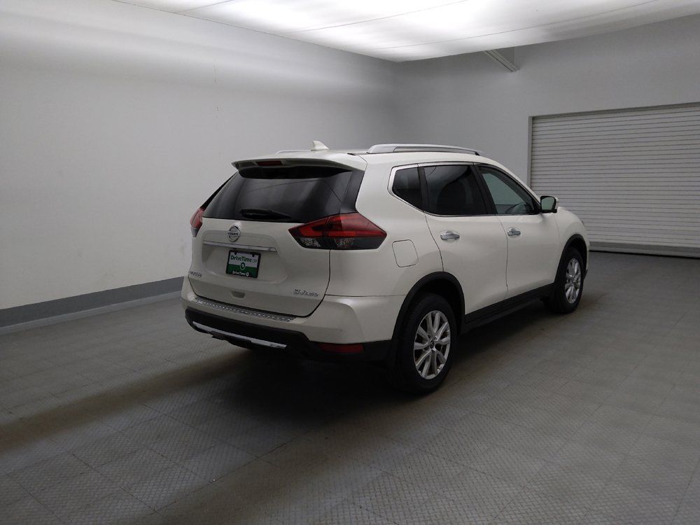 Used 2018 Nissan Rogue SV w/ Sun & Sound Touring Package AWD/4WD image 9