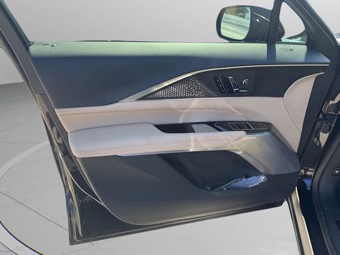 New 2026 Cadillac Lyriq Signature Luxury w/ Nappa Leather Package AWD/4WD image 36