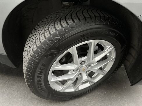 Used 2023 Chevrolet Equinox LT w/ LPO, Floor Liner Package image 8