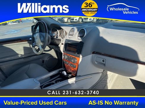 Used 2011 Mercedes-Benz GL 450 4MATIC image 37