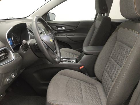 Used 2024 Chevrolet Equinox LT FWD image 17