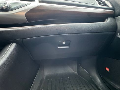 Used 2015 Toyota Highlander Limited image 19