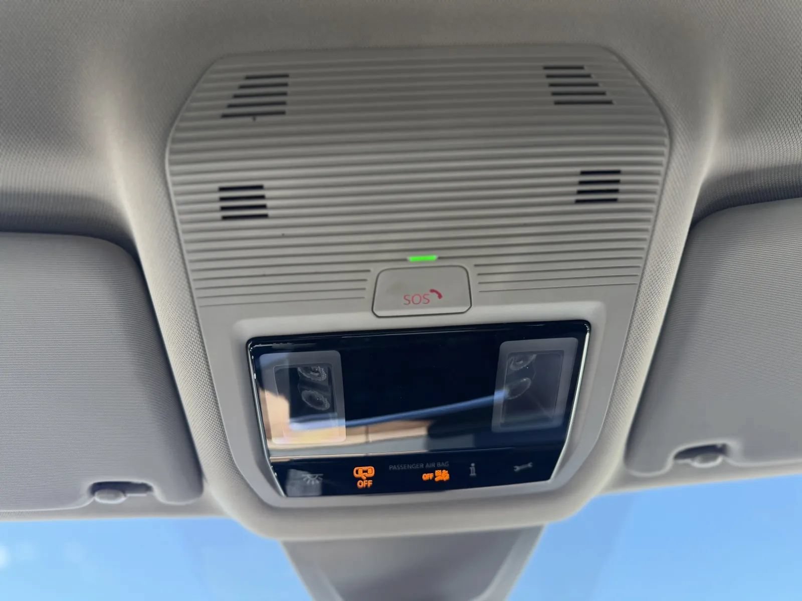 Used 2025 Volkswagen Atlas SE FWD image 39