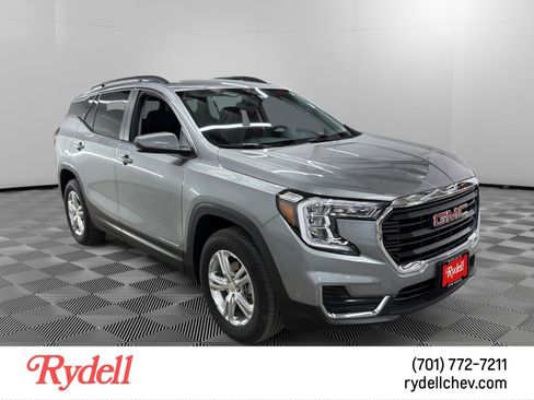 Used 2024 GMC Terrain SLE w/ Driver Convenience Package AWD/4WD image 7