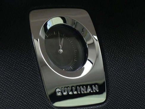 Certified 2021 Rolls-Royce Cullinan image 23