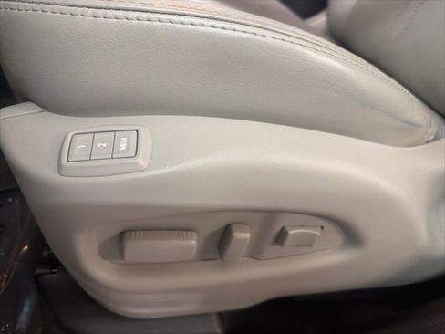 Used 2016 Cadillac SRX Premium image 13