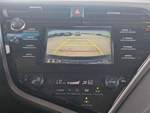 Used 2018 Toyota Camry XSE FWD image 13