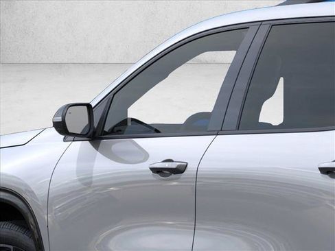 New 2026 Chevrolet Traverse RS w/ LPO, Floor Liner Package FWD image 12