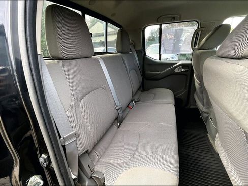 Used 2017 Nissan Frontier SV w/ SV Value Truck Package image 20