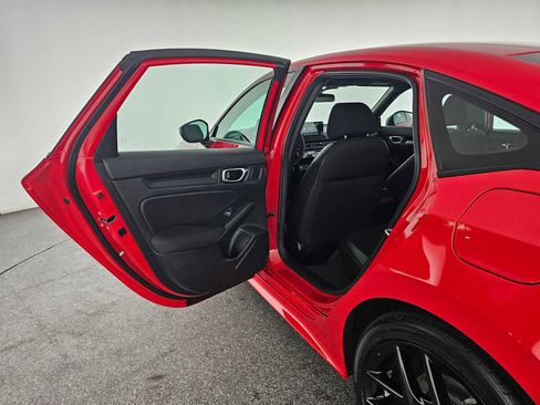 Used 2025 Honda Civic Sport image 15