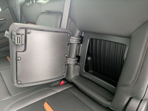 Used 2023 GMC Sierra 1500 AT4 w/ AT4 Premium Package image 39