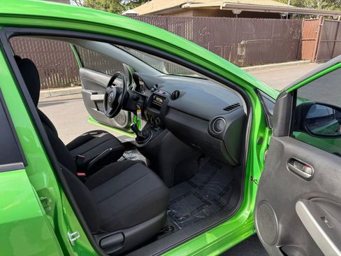 Used 2012 MAZDA MAZDA2 Sport image 13