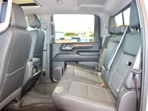 Used 2024 GMC Sierra 3500 Denali w/ Denali Reserve Package AWD/4WD image 11