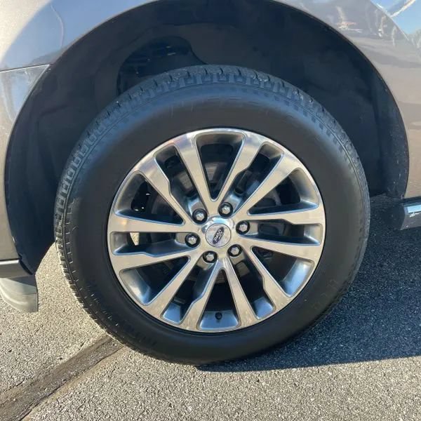 Used 2018 Ford Expedition Max Limited AWD/4WD image 7