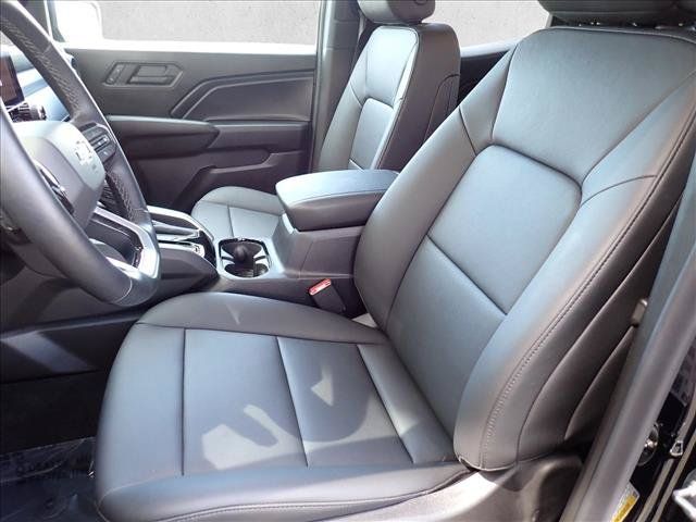Used 2026 Chevrolet Colorado Trail Boss AWD/4WD image 12