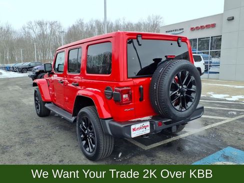 Used 2021 Jeep Wrangler Unlimited Sahara image 8