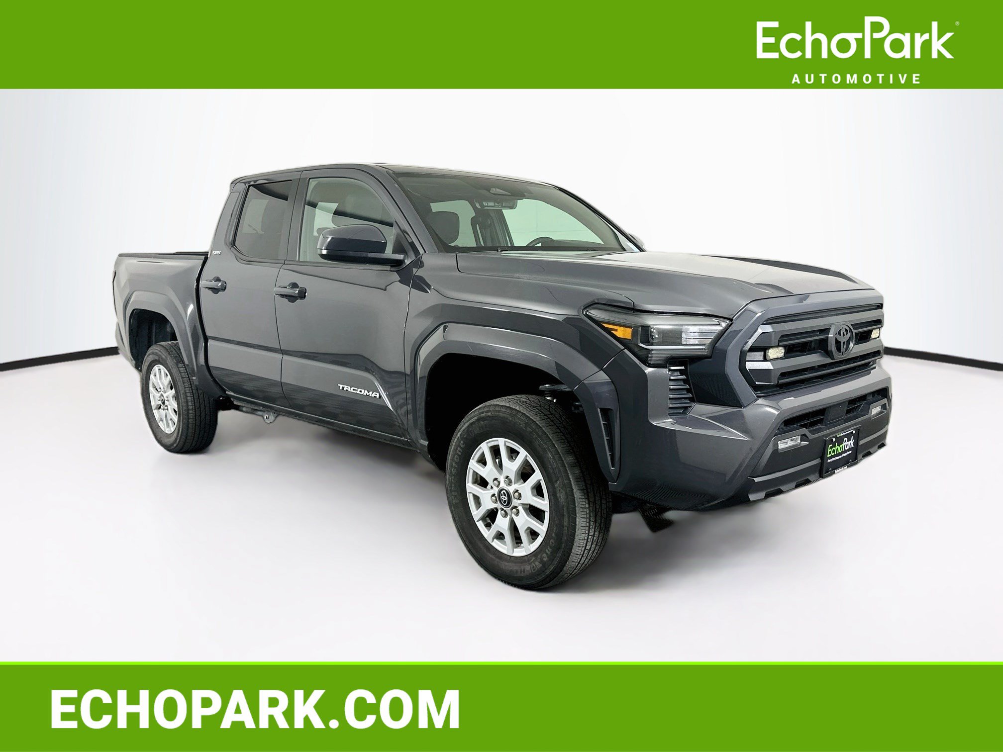 Used 2025 Toyota Tacoma SR5 AWD/4WD image 1