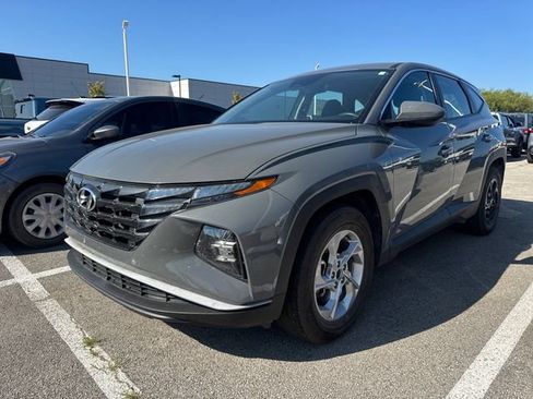 Used 2024 Hyundai Tucson SE FWD image 1
