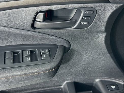 Used 2025 Honda Ridgeline TrailSport image 29