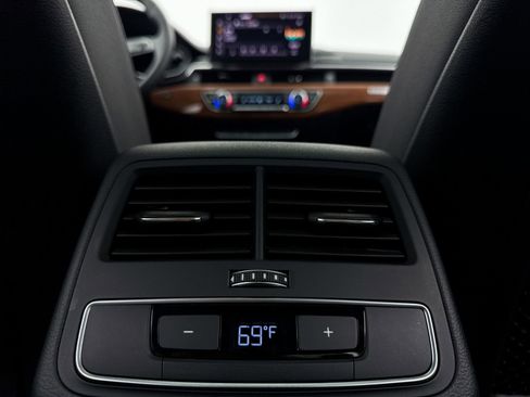 Used 2023 Audi A4 2.0T Premium w/ Convenience Package AWD/4WD image 32