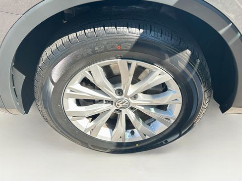 Used 2019 Volkswagen Tiguan S AWD/4WD image 11