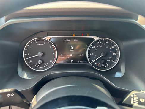 Used 2023 Nissan Rogue SV image 15