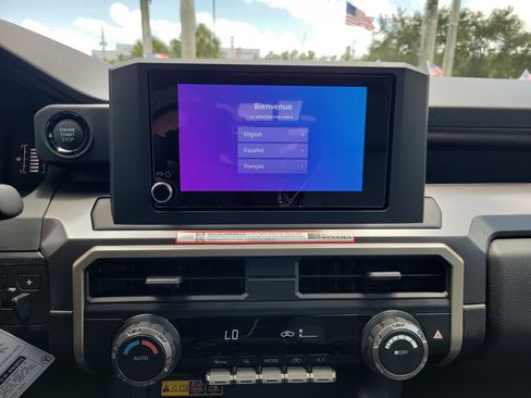 Used 2025 Toyota Tacoma SR5 w/ SR5 Upgrade Package AWD/4WD image 26