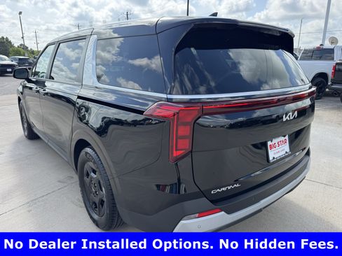 Used 2025 Kia Carnival FWD image 6
