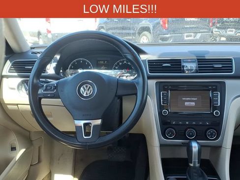 Used 2015 Volkswagen Passat 1.8T Limited Edition FWD image 11